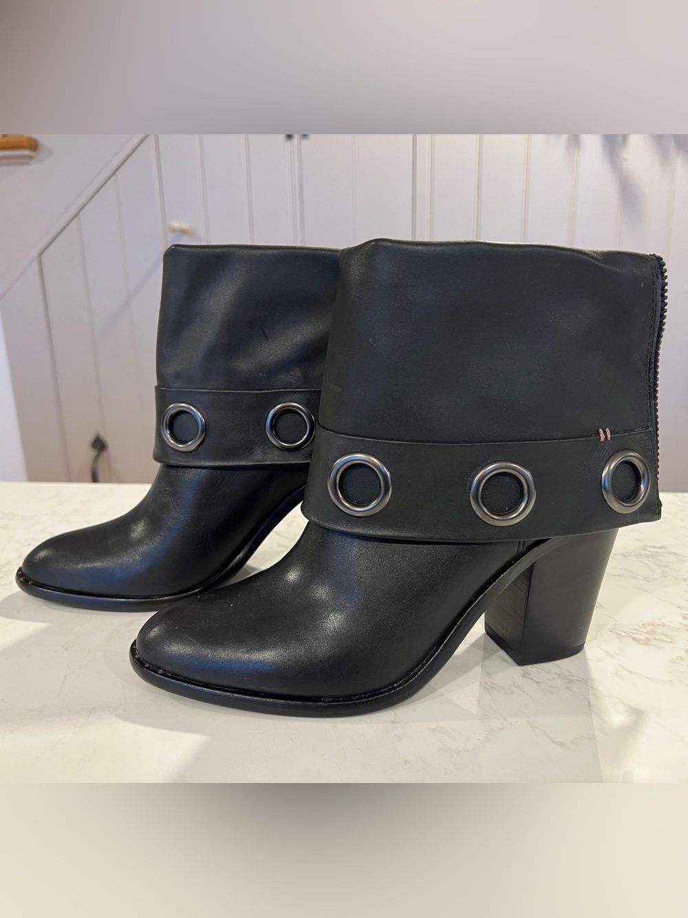 Calvin Klein Jeans Women’s Black Grommet Detail Women's Ankle Boots, 7